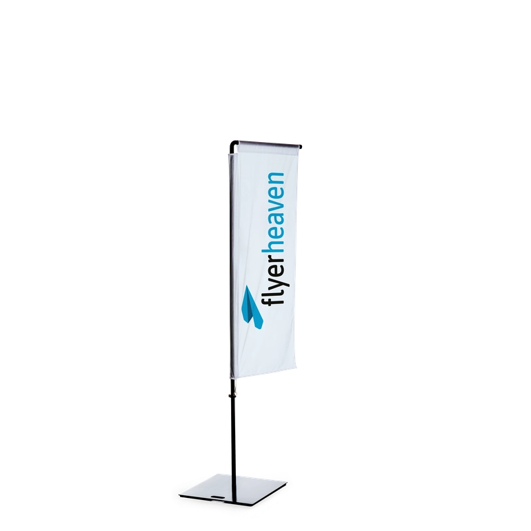 Square-Flag mit Ausleger in 590x2300 mm Bedruckte Square-Flag mit Ausleger in 590x2300 mm